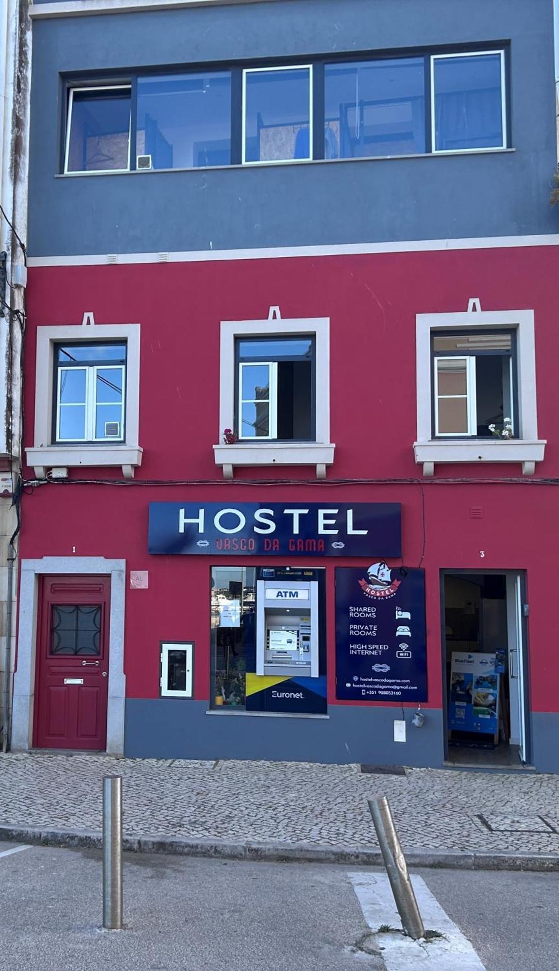 Hostel Vasco Da Gama Lagos Exterior photo
